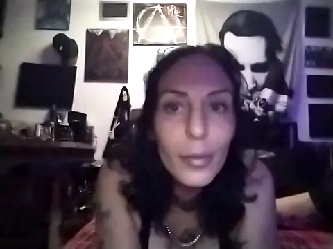 inkdhollow1 online show from 10-06-25, 04:46