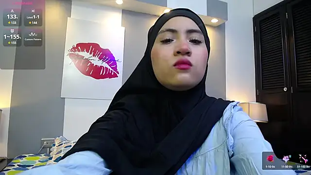 Snapshot of Neesha__ chatting on 10-16-25, 08:17 Neesha online show from 10-16-25, 08:17