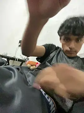 Snapshot of feetbooy chatting on 11-04-25, 08:23 feetbooy online show from 11-04-25, 08:23