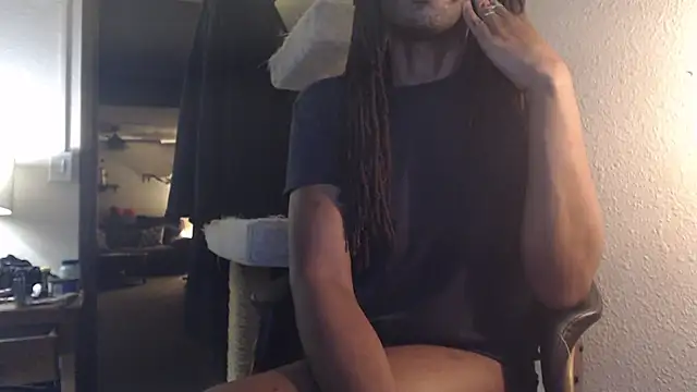 Snapshot of AlickleStiff chatting on 10-28-25, 09:25 AlickleStiff online show from 10-28-25, 09:25