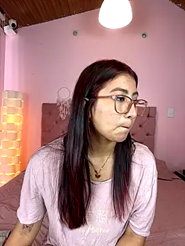 saramooon online show from 10-27-25, 01:34