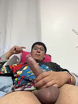 Snapshot of LAngel21 chatting on 04-08-26, 02:57 LAngel21 online show from 04-08-26, 02:57