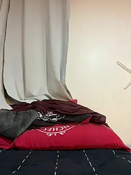 Snapshot of LAngel21 chatting on 07-20-26, 05:15 LAngel21 online show from 07-20-26, 05:15
