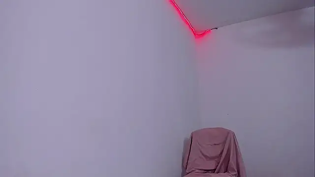 Lia0109 online show from 12-20-25, 05:32