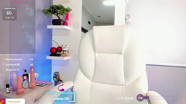 Snapshot of niky_love21 chatting on 04-21-26, 01:42 niky love21 online show from 04-21-26, 01:42
