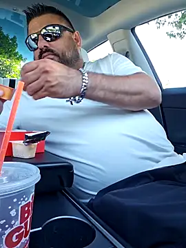 Roddog18 online show from 10-20-25, 09:04