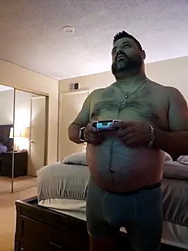 Roddog18 online show from 11-30-25, 04:35