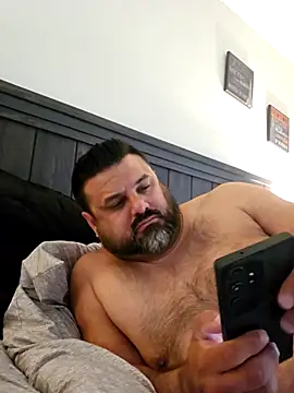 Roddog18 online show from 11-01-25, 04:23