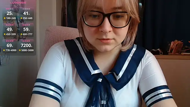 LolaWEI online show from 10-15-25, 07:27
