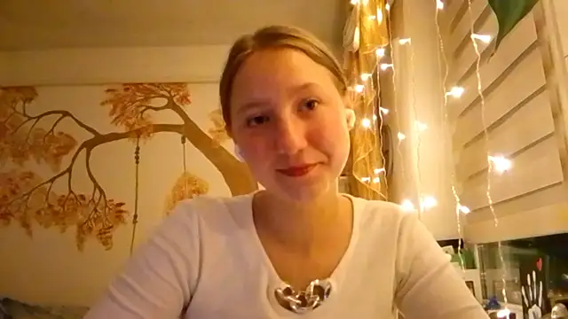CarynFlaryn online show from 10-25-25, 03:06