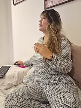 Zoe riivas online show from 05-19-26, 11:17