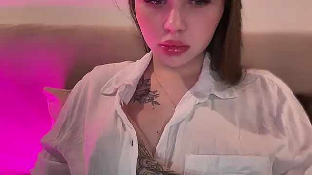 AlmaryKim online show from 11-03-25, 10:13