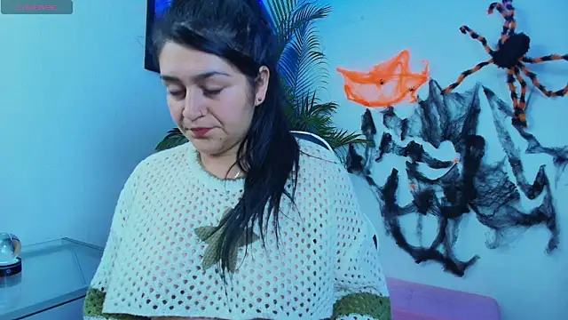 alejitasweet online show from 10-21-25, 03:17