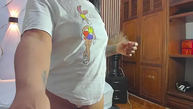 LucyAndBella online show from 02-04-26, 10:38