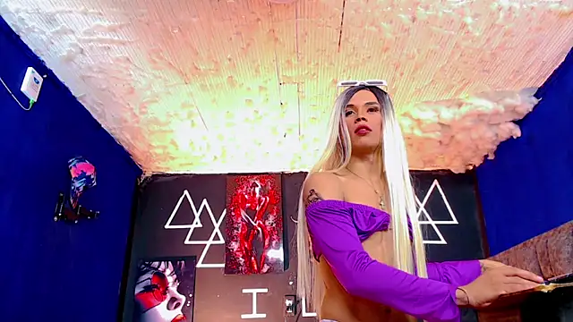 Fersexy Dolls online show from 10-30-25, 07:17