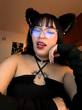 Hinatamoon  online show from 11-01-25, 05:36