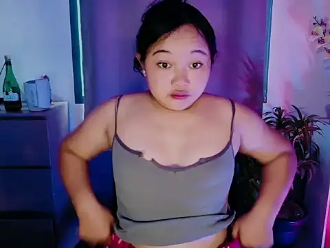 UrFavouriteCravings online show from 04-06-26, 02:07