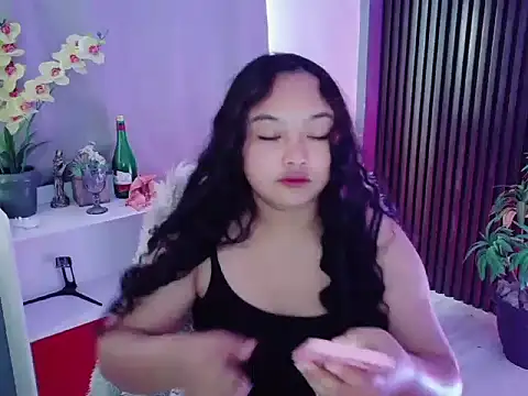 Snapshot of UrFavouriteCravings chatting on 03-03-26, 07:04 UrFavouriteCravings online show from 03-03-26, 07:04