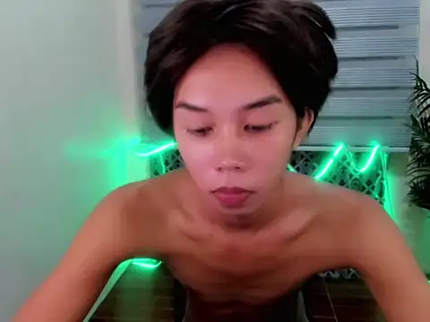 Snapshot of Nexusmooree20 chatting on 12-16-25, 10:52 Nexusmooree20 online show from 12-16-25, 10:52