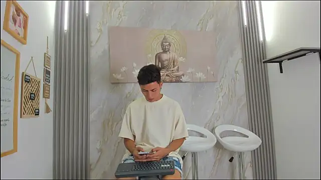 VERY HOT GUYS online show from 12-22-25, 07:30