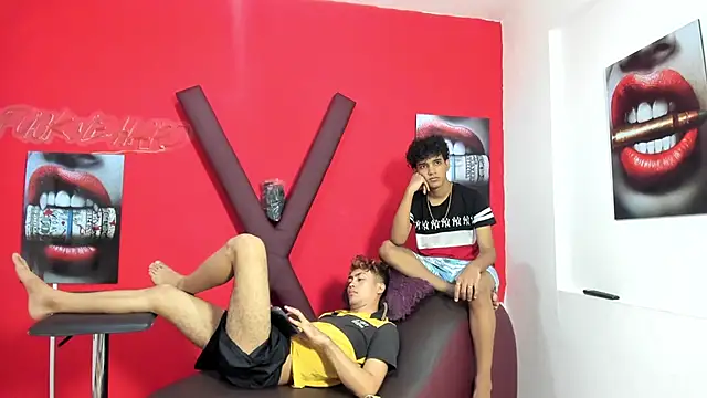 VERY HOT GUYS online show from 04-05-26, 07:20