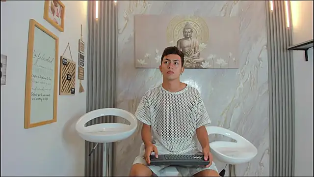 VERY HOT GUYS online show from 01-12-26, 01:18