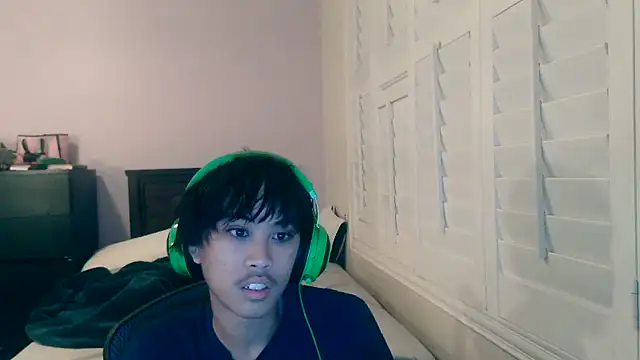 youngasianboy2007 online show from 10-25-25, 06:34