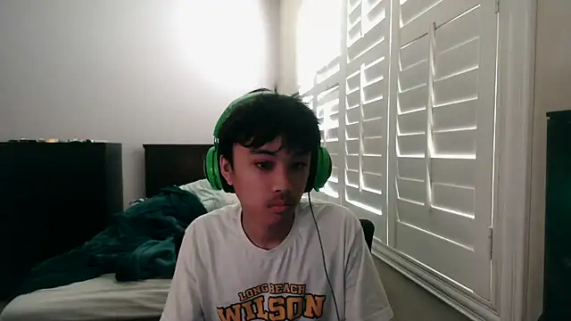 youngasianboy2007 online show from 02-28-26, 07:13