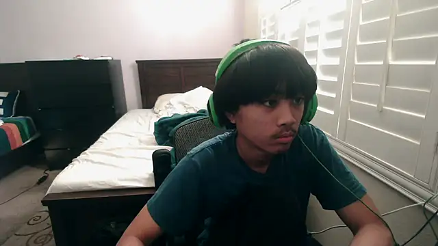 youngasianboy2007 online show from 12-16-25, 08:46