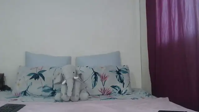 PIXIEBITCHXXX26 online show from 03-09-26, 10:52