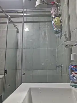 Snapshot of annyaparis chatting on 01-08-26, 12:38 annyaparis online show from 01-08-26, 12:38