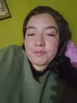 Snapshot of annyaparis chatting on 11-14-25, 02:15 annyaparis online show from 11-14-25, 02:15