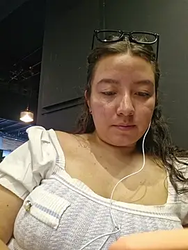 annyaparis online show from 02-26-26, 07:25