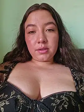 Snapshot of annyaparis chatting on 11-10-25, 08:25 annyaparis online show from 11-10-25, 08:25