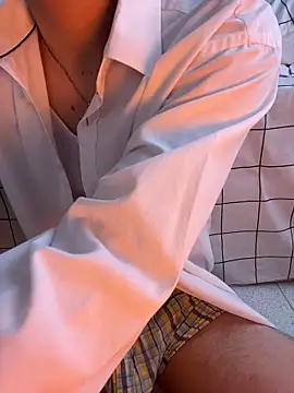 LiamMyst online show from 10-19-25, 01:03