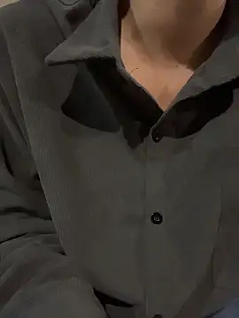 Snapshot of LiamMyst chatting on 02-17-26, 11:46 LiamMyst online show from 02-17-26, 11:46