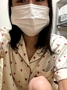 Snapshot of mia2_jp chatting on 10-18-25, 04:36 mia2 jp online show from 10-18-25, 04:36