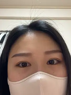 Snapshot of mia2_jp chatting on 05-08-26, 10:35 mia2 jp online show from 05-08-26, 10:35