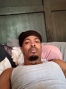 Snapshot of Kadsanova chatting on 10-31-25, 05:09 Kadsanova online show from 10-31-25, 05:09