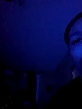 Snapshot of Kadsanova chatting on 10-25-25, 04:22 Kadsanova online show from 10-25-25, 04:22