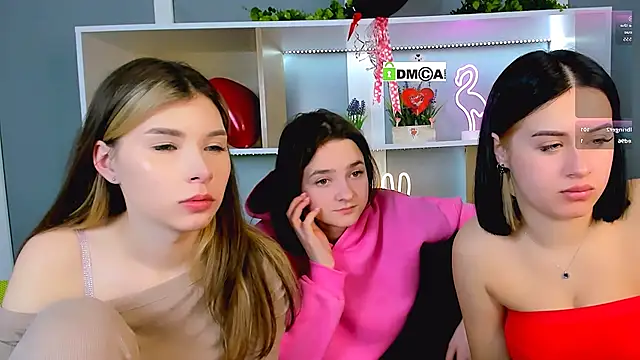 Snapshot of vivy_star1 chatting on 02-19-26, 01:46 vivy star1 online show from 02-19-26, 01:46