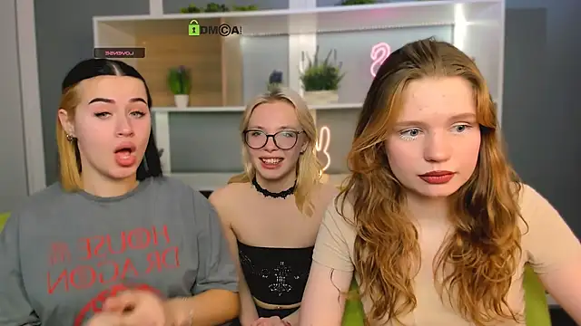 Snapshot of vivy_star1 chatting on 02-27-26, 08:19 vivy star1 online show from 02-27-26, 08:19