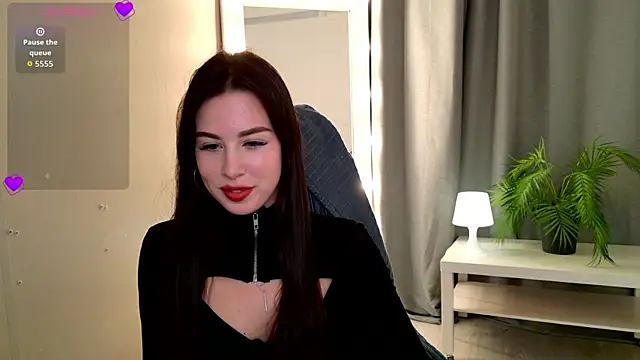 ChloeSammers online show from 11-06-25, 05:17