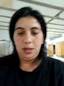 Snapshot of Benditofetiche chatting on 11-04-25, 02:04 Benditofetiche online show from 11-04-25, 02:04