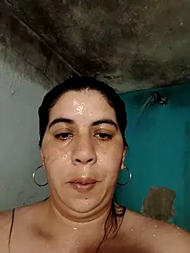 Snapshot of Benditofetiche chatting on 11-12-25, 12:59 Benditofetiche online show from 11-12-25, 12:59