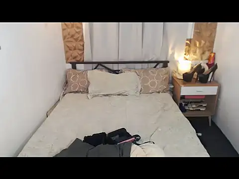 MolinaDiscaya online show from 11-30-25, 12:55