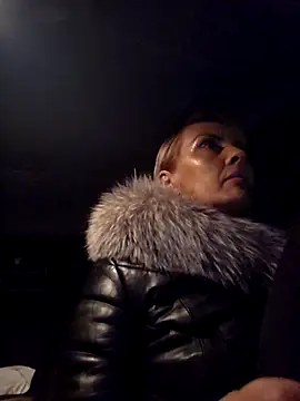 KirraWhite online show from 12-17-25, 04:17