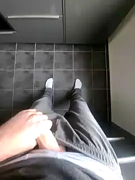 rezzzze online show from 11-13-25, 11:36