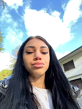 ilariea girl online show from 10-15-25, 07:16