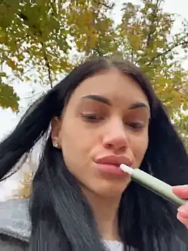 ilariea girl online show from 10-22-25, 01:32